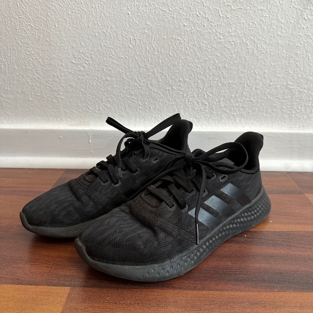 Aidas Black Tennis Shoes